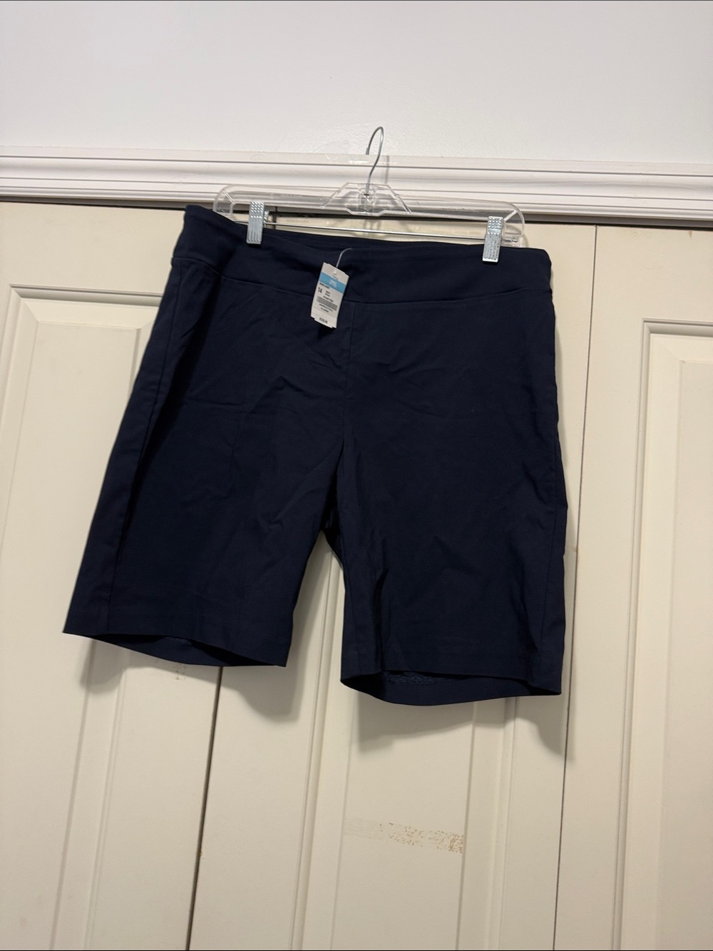 J.Mc LAUGHLIN WOMEN SHORT NEW WITH THE TAG